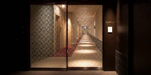 入口 確保安全的自動門